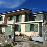 Ariadamare 3*