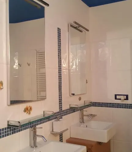 Bed and breakfast Ariadamare 4*