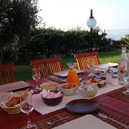 Ariadamare Bed & Breakfast 4*